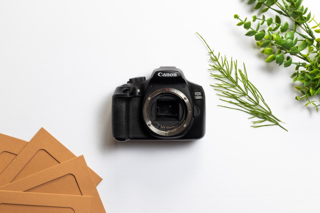 camera for product photography on white table